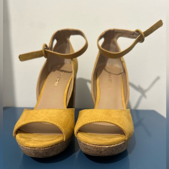 Sun & stone - Picture 2 of 7